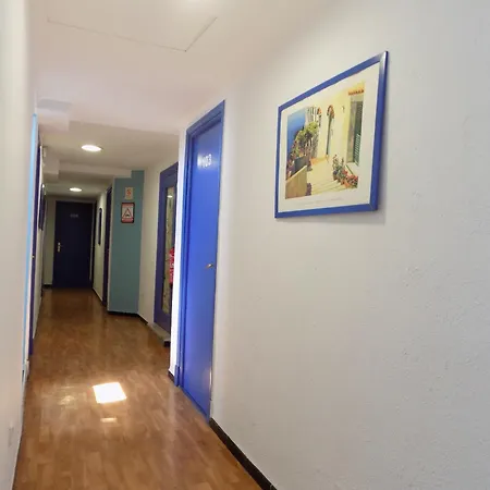 Maruja Hotel *