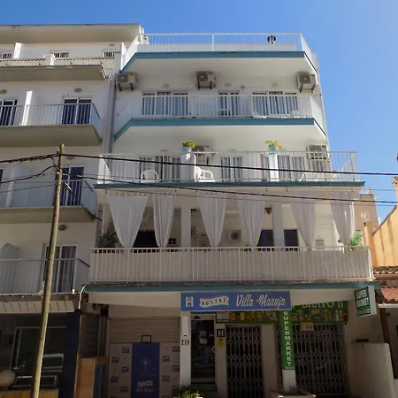 Hotel Maruja