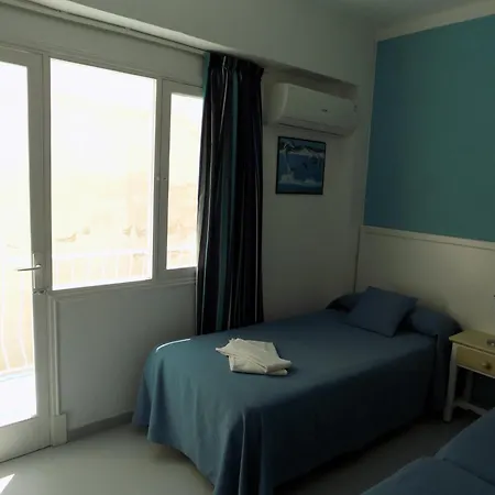 Maruja Hotel *