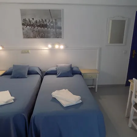 Maruja Hotel *