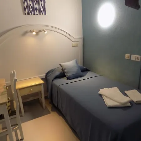 Hotel Maruja