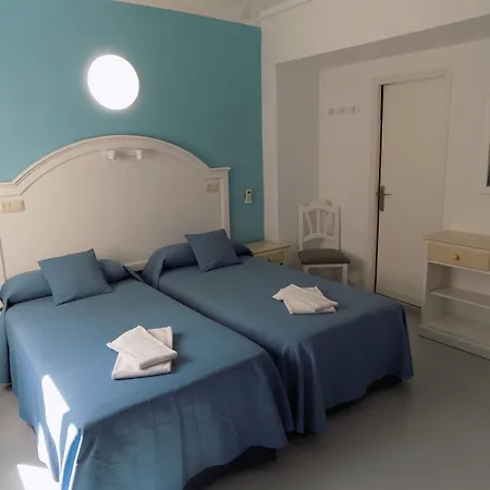Hotel Maruja