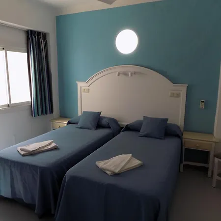 Maruja Hotel *