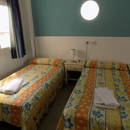 Hotel Maruja