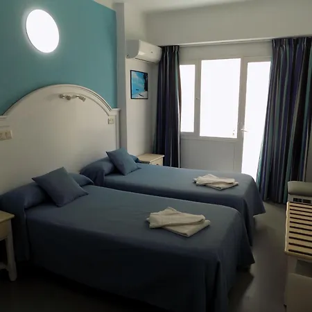 Maruja Hotel *